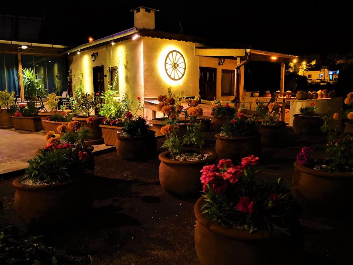 Larissa Cave Hotel Невшехир Екстериор снимка